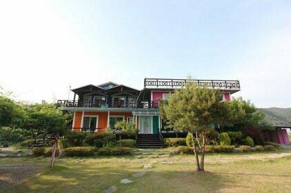 Yangpyeong Pink House Pension