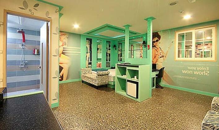 Show Motel Yangsan Gyeongsangnam-do - Photo4