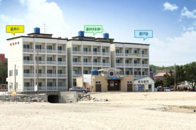 Yangyang Seolak Beach Pension