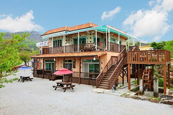 Yeongju Pusoksa Maple Road Pension - Photo3
