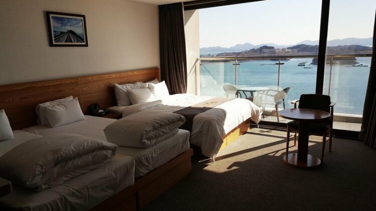 Ocean Hill Hotel Yeosu - Photo4