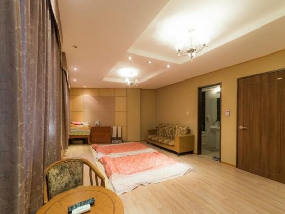 Duksan Oncheon Tower Hotel - Photo2