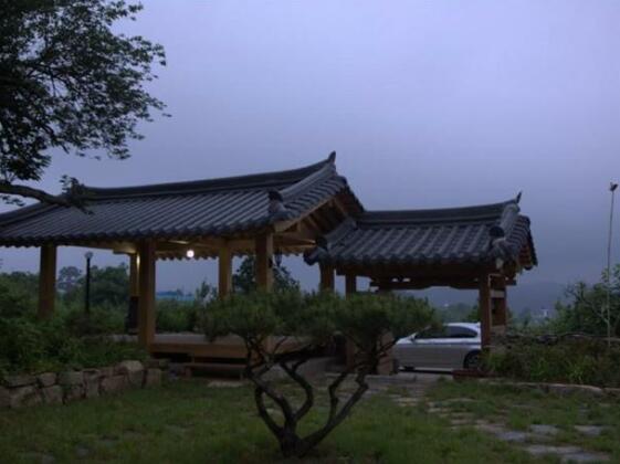 Slow City Kyochon Hanok Guesthouse - Photo2