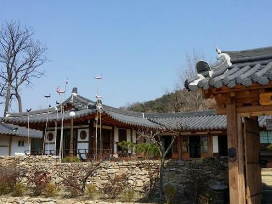 Slow City Kyochon Hanok Guesthouse - Photo3