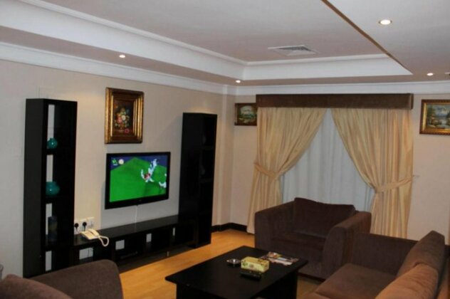 Terrace Furnished Apartments- Fintas1 - Photo4