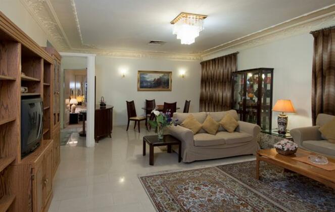 Dreamhouse Hotel Suites Kuwait City - Photo2