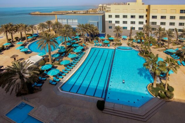 The Palms Beach Hotel & Spa Kuwait City - Photo4