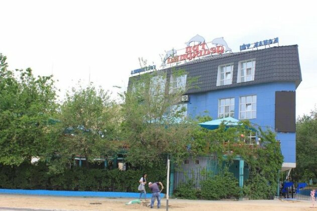 Three Dolphins Hotel