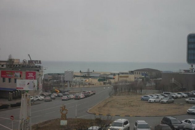 Three Dolphins Hotel - Photo3
