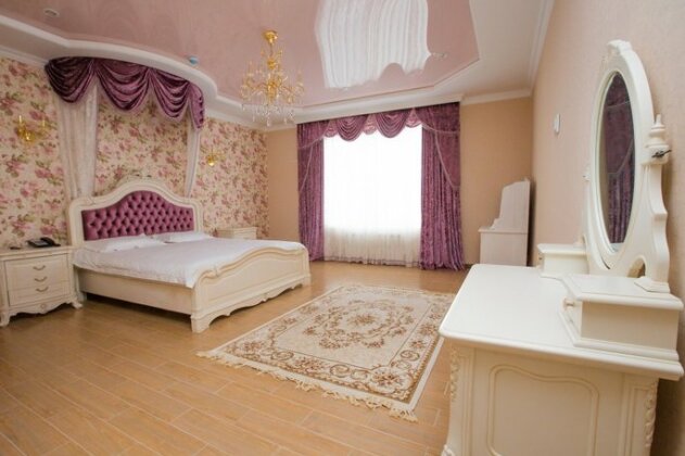 Royal Hotel Aktobe - Photo4