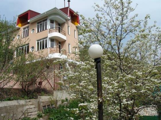 4 Seasons Hotel - Photo2