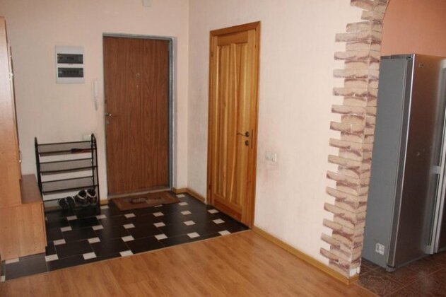Houseroom H - Photo2