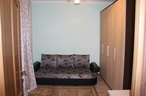 Houseroom I - Photo2