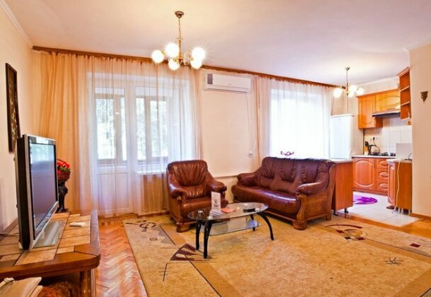 Lessor 204 Apartments - Photo3