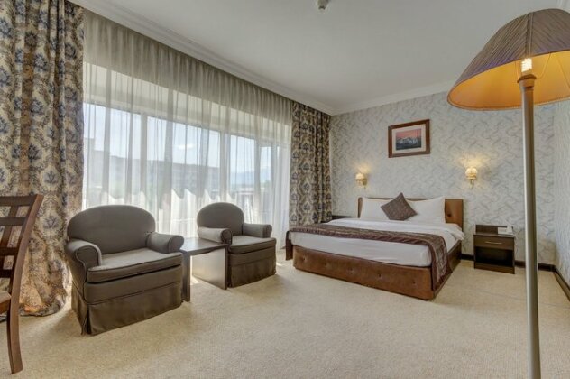 Premier Alatau Hotel - Photo3