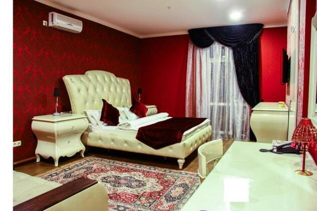 Resident Hotel Delux - Photo5
