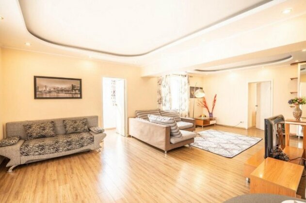 Spacious apartment in Samal-1 - Photo2