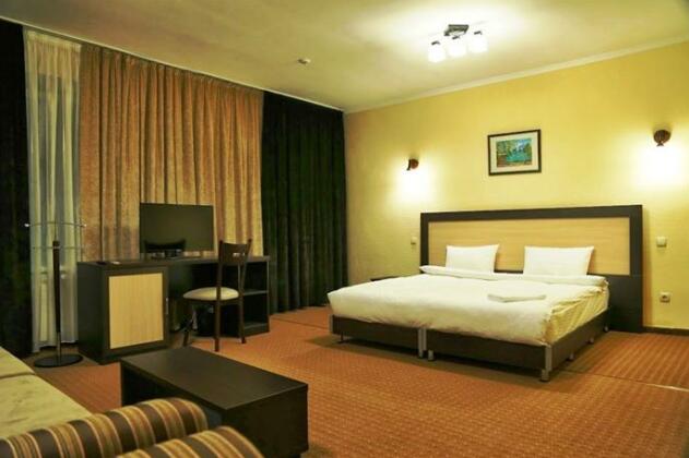 Sun City Hotel Almaty - Photo2