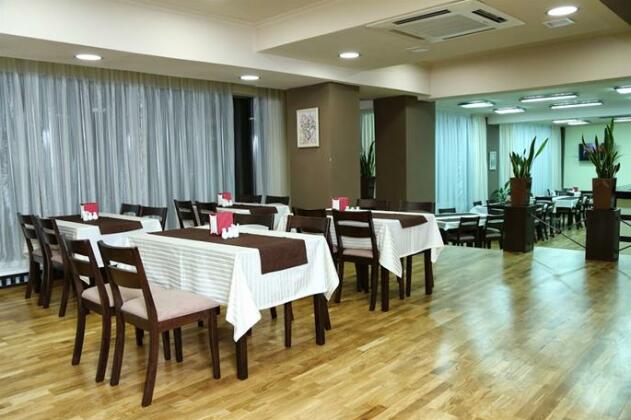 Sun City Hotel Almaty - Photo5