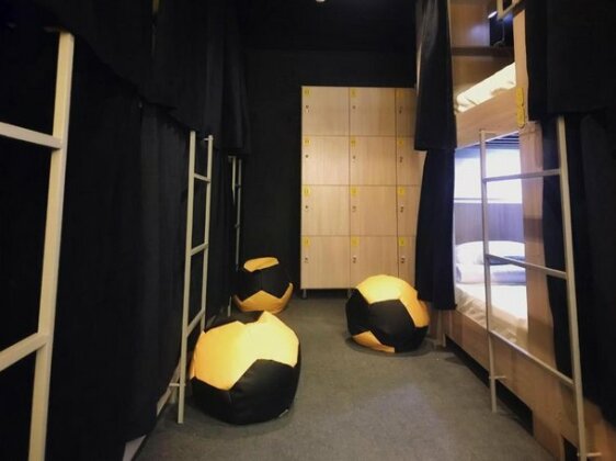 Yellow Park Hostel - Photo2