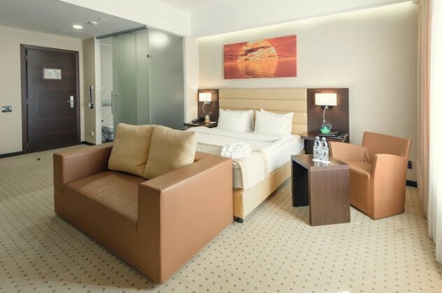 Comfort Hotel Astana - Photo5