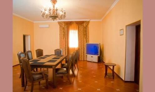 Dostyk Hotel Astana - Photo4