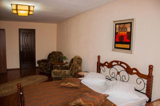 Corona Hotel Karagandy - Photo2
