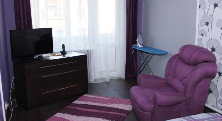 Apartment at Yshanova Square - Photo2