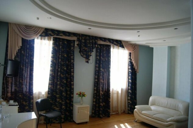 Triumph Hotel Rudny - Photo2