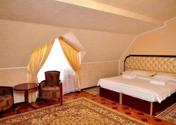 Hotel Bellagio Shymkent - Photo3