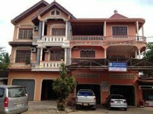 Phoukham Hotel