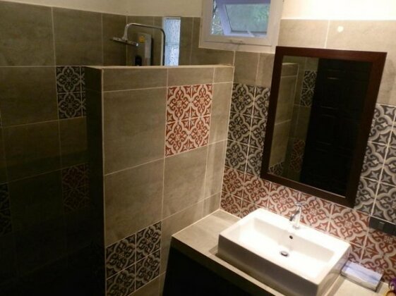 Nakorn Cafe Guest House - Photo4