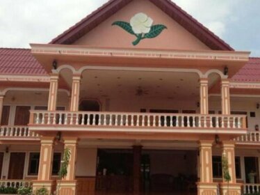 Si Amphone Hotel