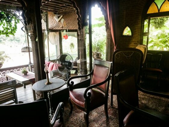 Chateau Orientale Resort - Photo4