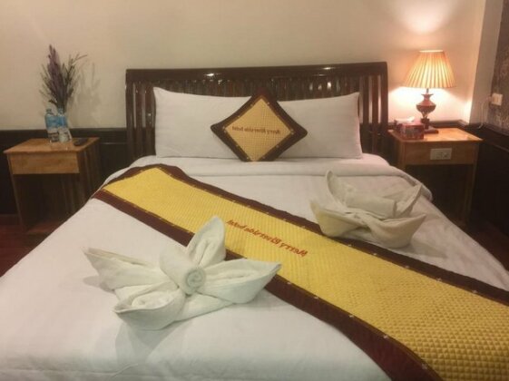 Merry Riverside Hotel - Photo3