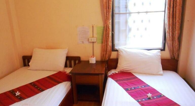 Tephavong Guesthouse - Photo2
