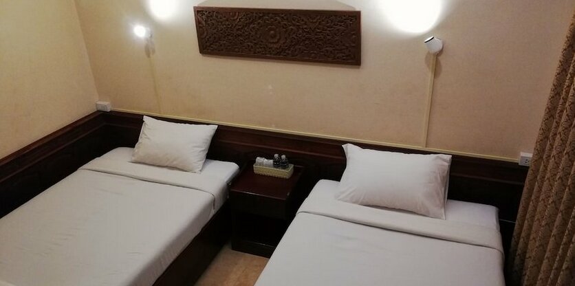 Thanaboun Guesthouse - Photo2