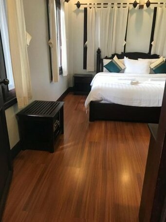 The Center Hotel - Photo4