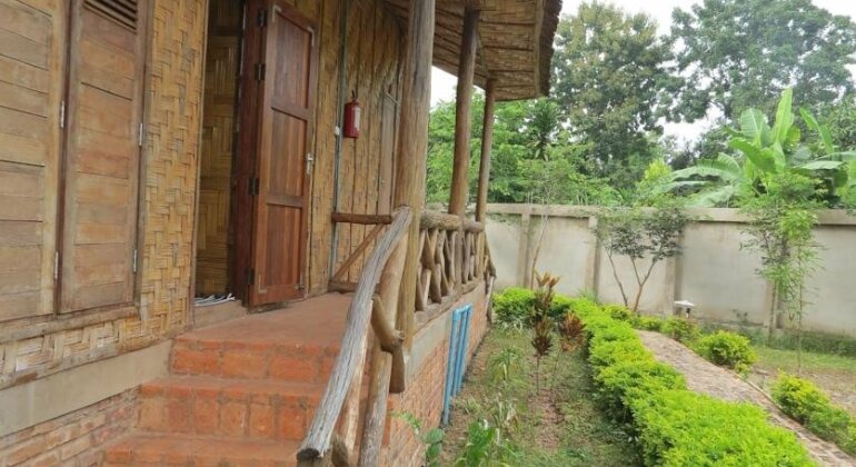 Phou Iu III Bungalows - Photo2