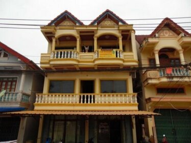 Thipchalern Houngheuang Guesthouse 1