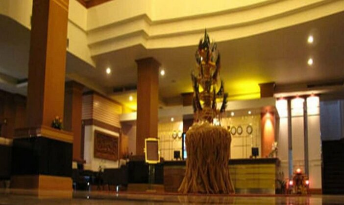 Arawan Riverside Hotel - Photo3