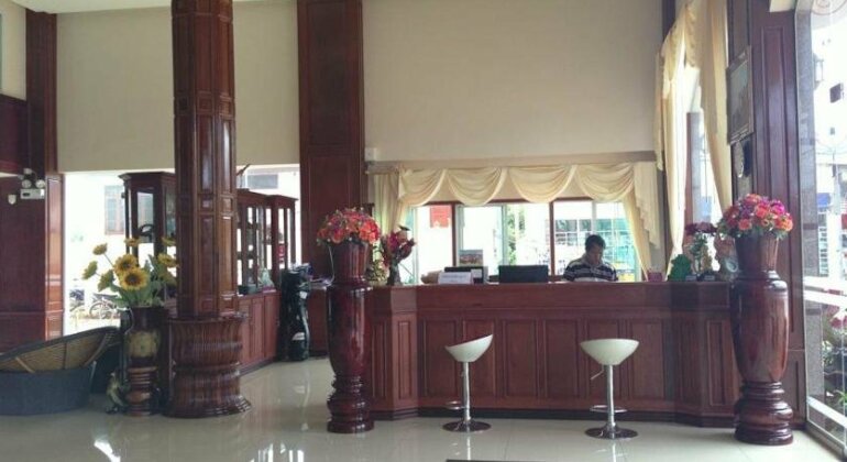 Ladtana Phetarmonchai Hotel - Photo3
