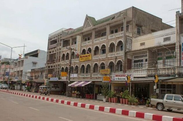 Lankham Hotel