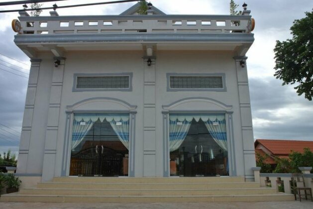 Phon Ngarm Hotel - Photo2