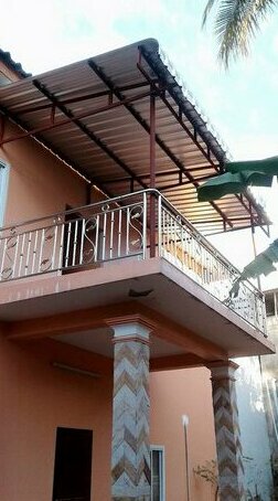 Soutchai Hostel and Tour Company