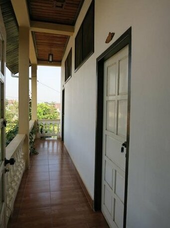 The Hillside Residence - Photo4