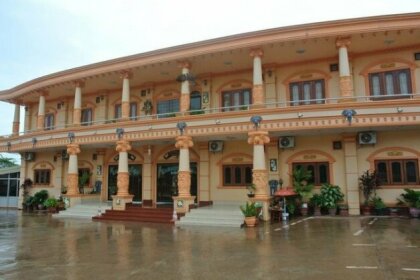 Aksone Phamysouk Hotel