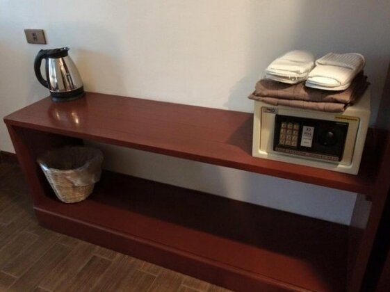 Hunghuang Hotel - Photo2