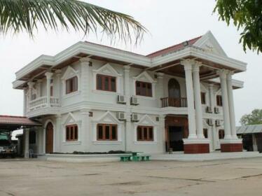 Sonsay Hotel