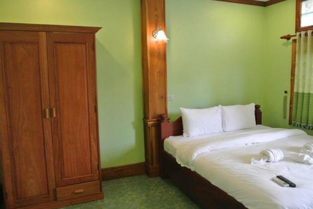 Surasak Hotel - Photo2